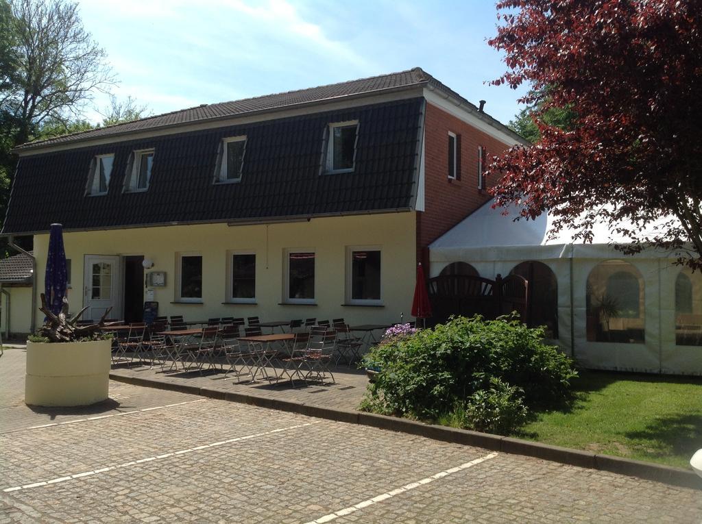 Pension "Am Brunnen" Parchim Exterior foto
